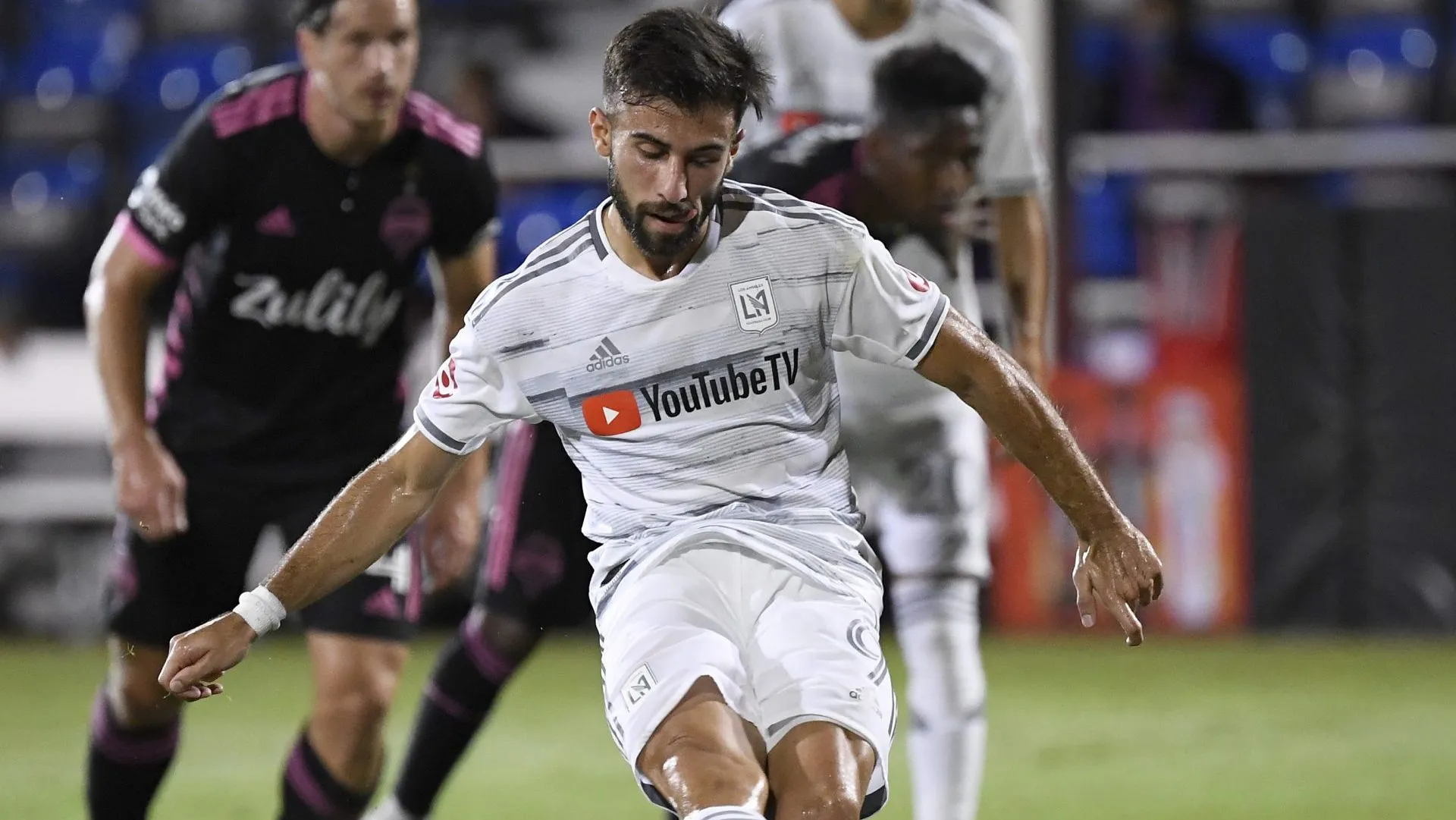 Diego Rossi convirtió 12 tantos en 35 juegos en la MLS. (Getty Images)