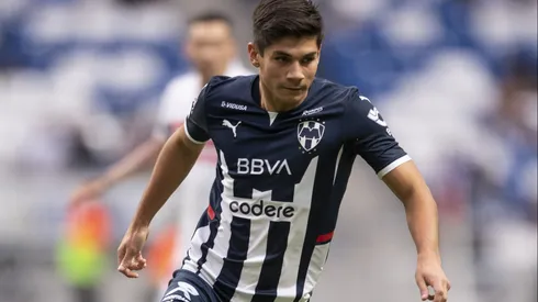 Alvarado regresó a Monterrey, donde debutó como profesional.