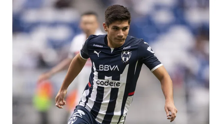 Alvarado regresó a Monterrey, donde debutó como profesional.