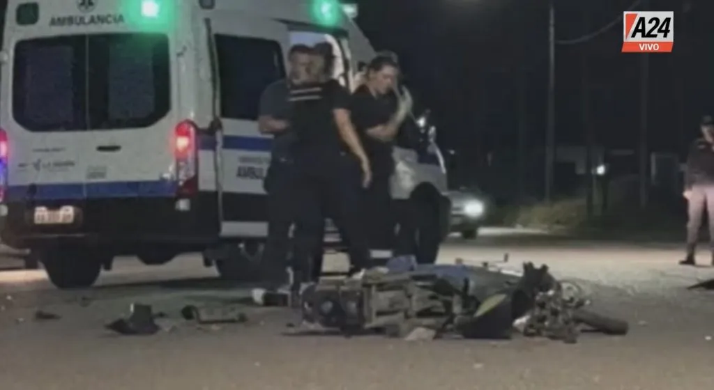 Así quedó la moto del fallecido en el accidente protagonizado por Rodrigo Garro (Foto: transmisión de A24)