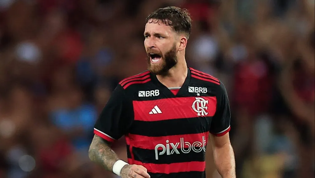 Leo Pereira, el central que interesa en Rayados [Foto: Getty]