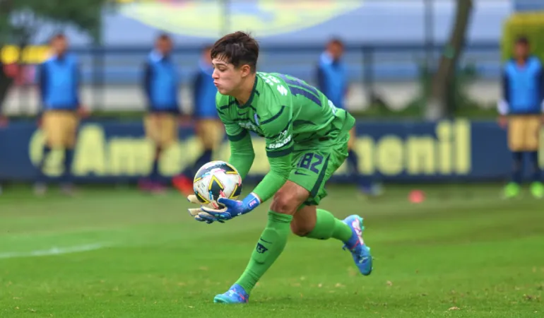 Pablo Lara, el arquero titular auriazul ante Necaxa [Foto: Pumas UNAM]