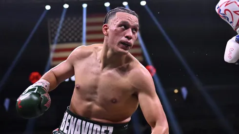 David Benavidez mostró mucho respeto por un campeón del mundo.