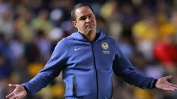 André Jardine no está presente en el debut de América