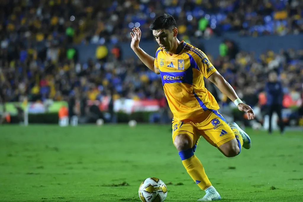 Jesús Angulo (foto) se perderá el duelo ante Atlético de San Luis por problemas personales, mientras que Rafael Carioca se ausentará por lesión. (Getty Images)