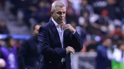 El DT citó a dos nuevos futbolistas del medio local.