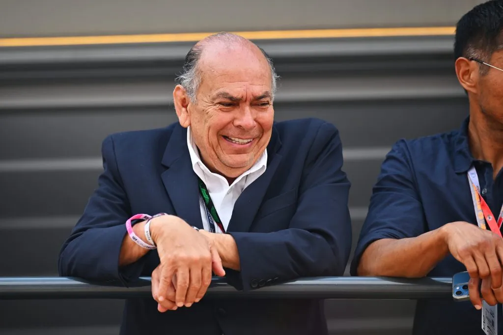 Antonio Pérez, padre de Checo Pérez, en Montecarlo (GETTY IMAGES)