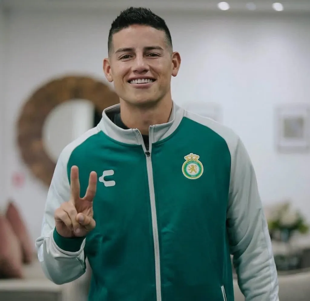 James Rodríguez y su presentación oficial como jugador esmeralda [Foto: Club León]