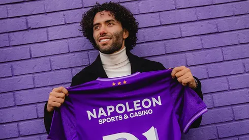 César Huerta espera su debut con el Anderlecht