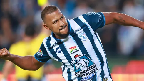 Pachuca agrega a su escudo las estrellas obtenidas en Qatar