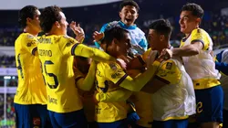 Los jugadores de América, a puro festejo.