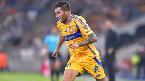 MONTERREY, MEXICO – OCTOBER 19: Andre-Pierre Gignac of Tigres drives the ball during the 12th round match between Monterrey and Tigres UANL as part of the Torneo Apertura 2024 Liga MX at BBVA Stadium on October 19, 2024 in Monterrey, Mexico. (Photo by Azael Rodriguez/Getty Images)