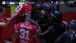 Helinho abrió la cuenta para los 'Diablos Rojos'.