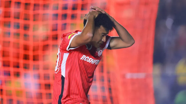 Isaías Violante, lesionado en Toluca ante Rayados.