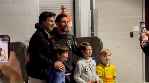 Checo Pérez tuvo el encuentro que tanto buscaba con Leo Messi.