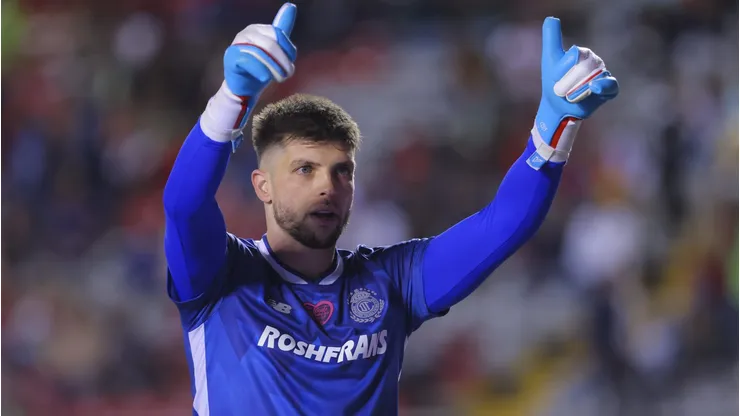 Juan Fernandes, portero de Cerro Porteño, es el candidato para reemplaza a Tiago Volpi en Toluca.