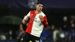 Santiago Giménez es seguido por un gigante de Europa y podría salir de Feyenoord