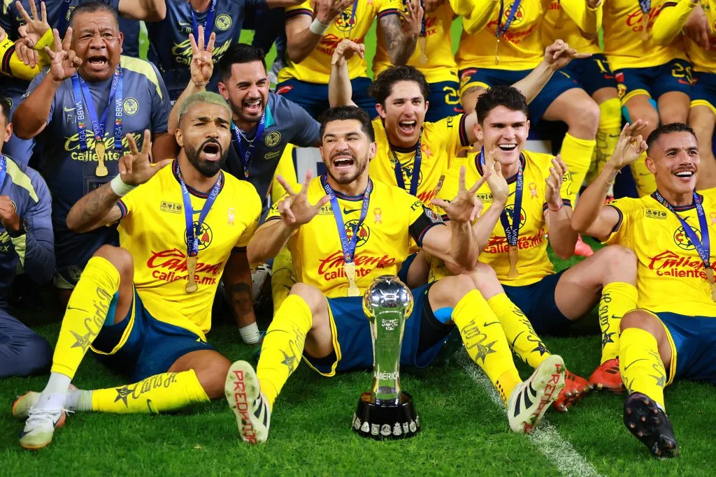 Henry Martín y Rodrigo Aguirre no jugarán ante Santos Laguna por problemas físicos. (Getty Images)