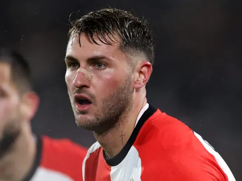 La figura mundial que habría convencido a Santiago Giménez de fichar por AC Milan