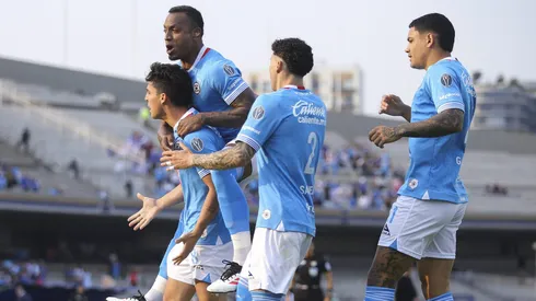 Cruz Azul espera por saber quién será su nuevo DT.