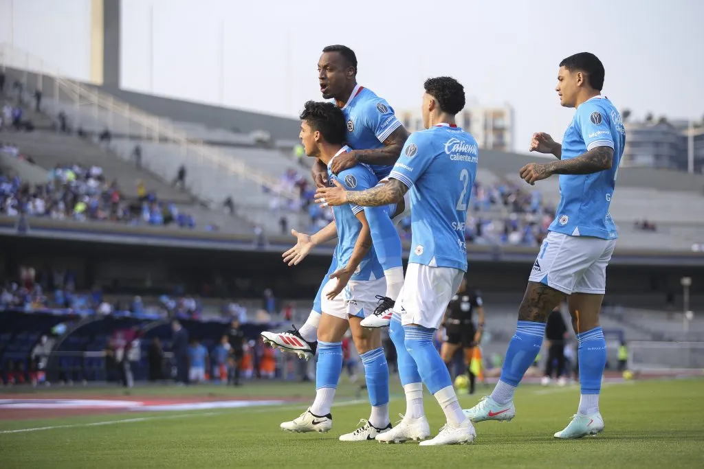 Cruz Azul buscará su primera victoria del torneo. (Getty Images)