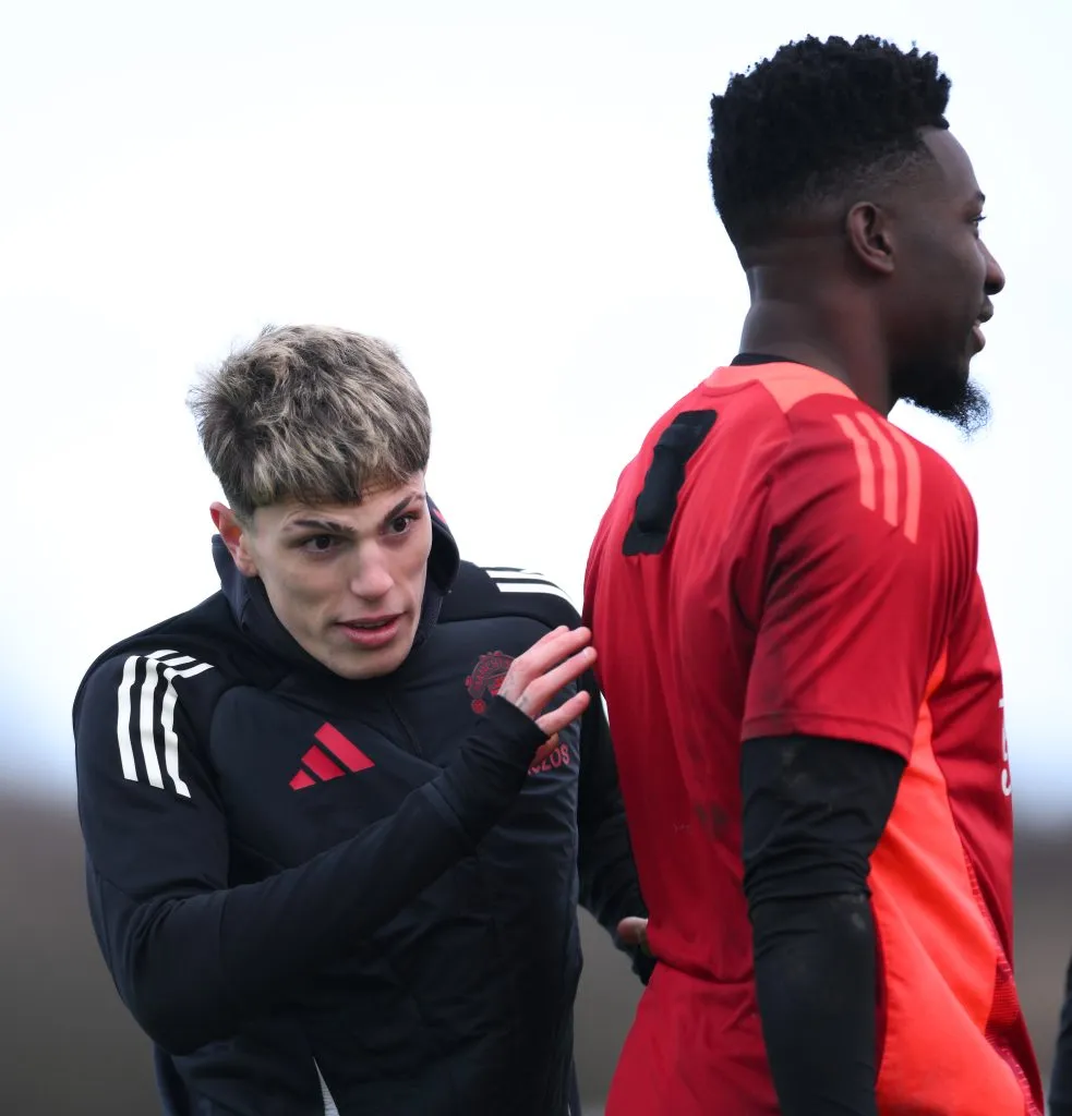 Alejandro Garnacho y André Onana en el entrenamiento del Manchester United (GETTY IMAGES)