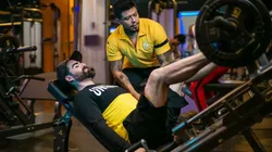 Entrena como un verdadero futbolista: Consejos para maximizar tu rendimiento físico