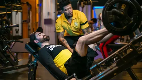 Entrena como un verdadero futbolista: Consejos para maximizar tu rendimiento físico