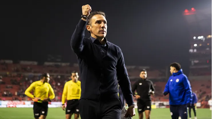 Vicente Sánchez obtuvo dos victoria y un empate en sus tres partidos como DT interino de Cruz Azul.
