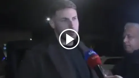 Santiago Giménez firmará su contrato con AC Milan en las próximas horas.