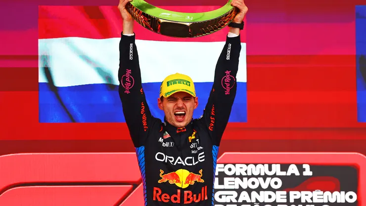 Max Verstappen celebrando su victoria en el Gran Premio de Brasil 2024