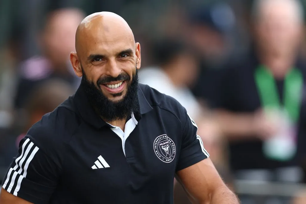 Yassine Cheuko forma parte de un grupo de alrededor de 50 personas que se encarga de proteger a Lionel Messi y a su familia. (Getty Images)