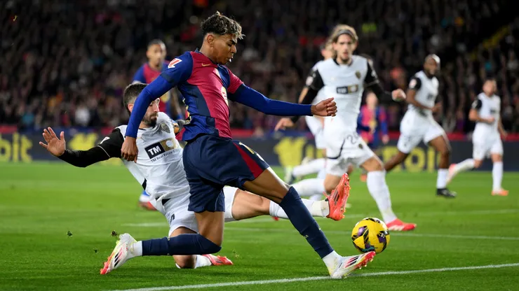 Barcelona venció por 7-1 al Valencia en la jornada 21 de LaLiga 2024-2025.
