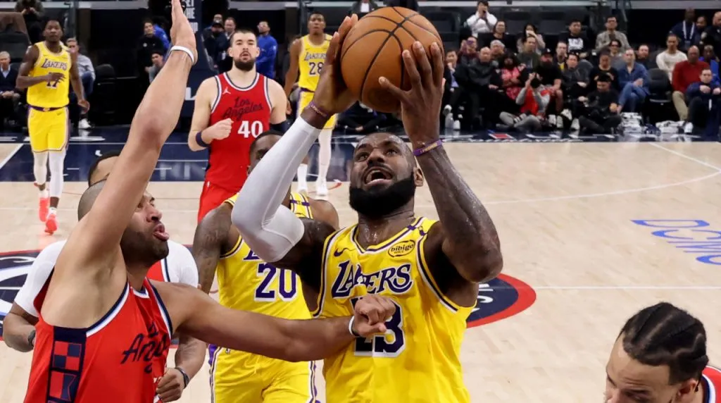 LeBron James en Clippers vs. Lakers. (Foto: Getty Image)
