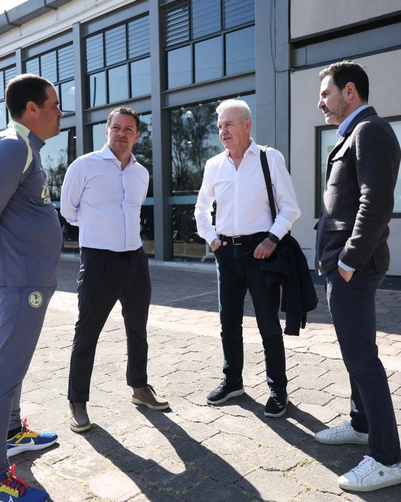 Javier Aguirre en el centro de entrenamiento de Club América (@miseleccionmx)