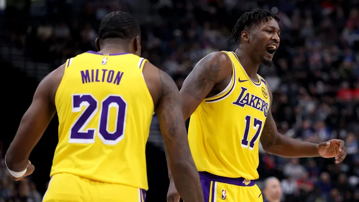 Los Lakers reciben a los Warrios en casa.