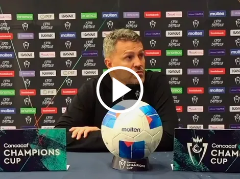 Desopilante momento: fanático de Chivas pide la salida de Óscar García en plena rueda de prensa