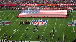 El momento del himno de los Estados Unidos en el Super Bowll