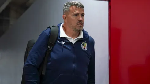 Relación tensa entre plantel de Chivas y el entrenador Óscar García.