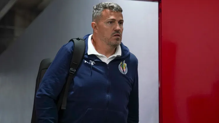 Relación tensa entre plantel de Chivas y el entrenador Óscar García.