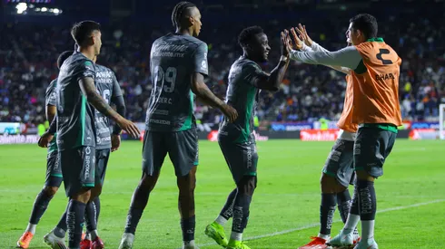 Los jugadores de León se están acostumbrando a festejar.