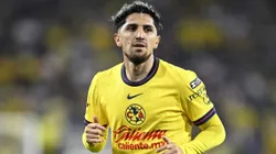 Diego Valdés, homenajeado por sus propios compañeros.