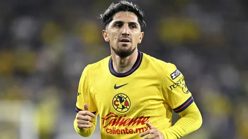 Diego Valdés, homenajeado por sus propios compañeros.