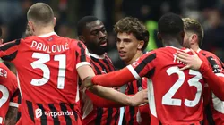 Juega el Milan de Santiago Giménez