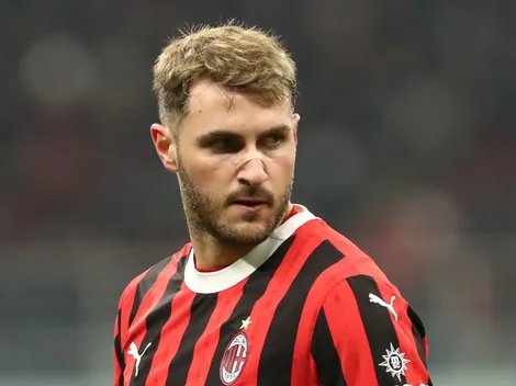 Santiago Giménez y la bendición de una leyenda del Milan