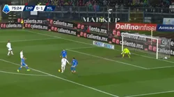 Santiago Giménez empezó con el pie derecho en Milan,