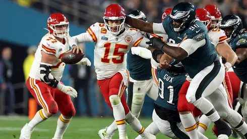 Patrick Mahomes frente a Philadelphia Eagles en el Super Bowl de 2023