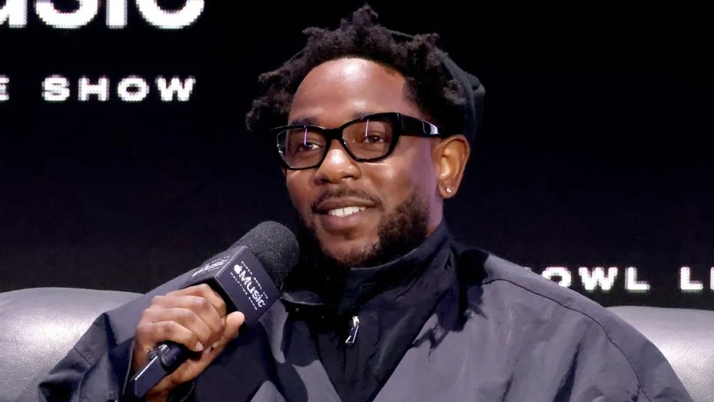 Kendrick Lamar será el encargado de brindar el show de mediotiempo en el Super Bowl. (GETTY IMAGES)