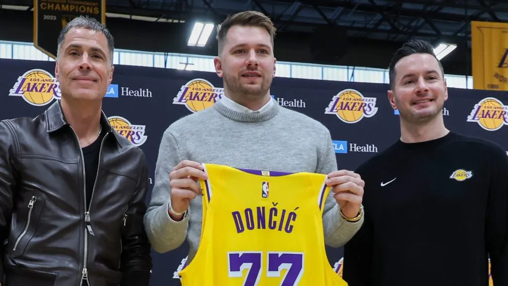 Luka Doncic fue el gran protagonista de la última ventana de transferencias de la NBA. (GETTY IMAGES)