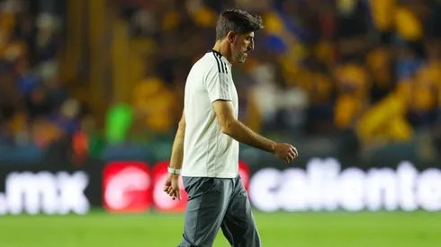 El DT universitario expresó su versión de los hechos.